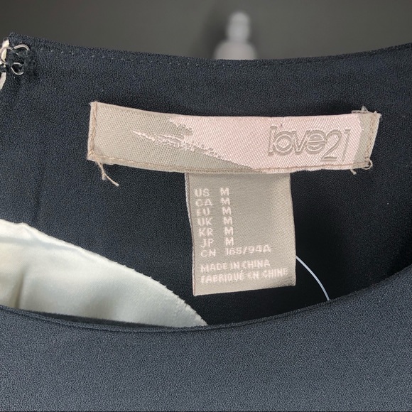 Forever 21 Sleeveless Dress - Picture 3 of 6